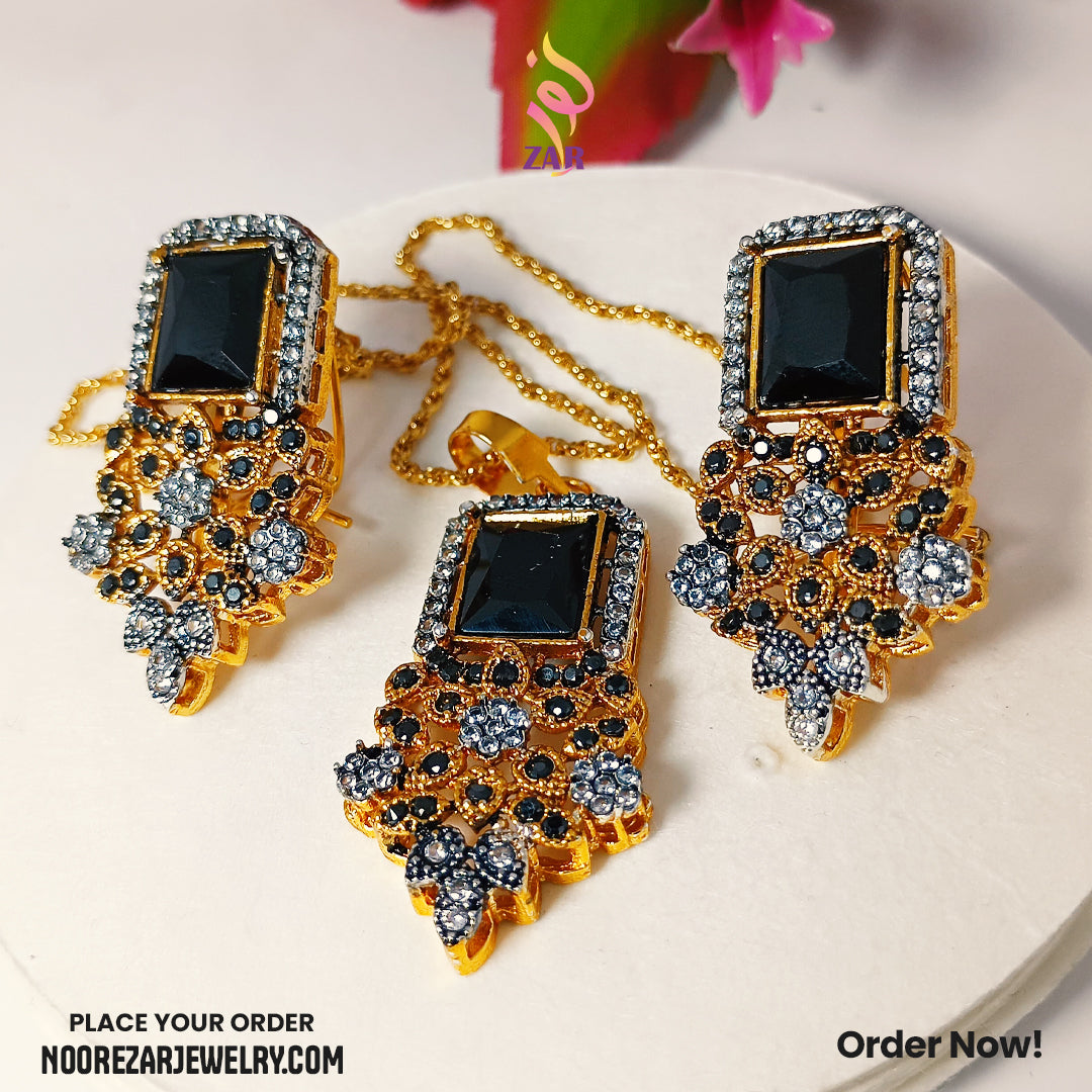 🌟Royal Black & Gold Jewelry Set | Pure Elegance | Earrings and Pendant Set