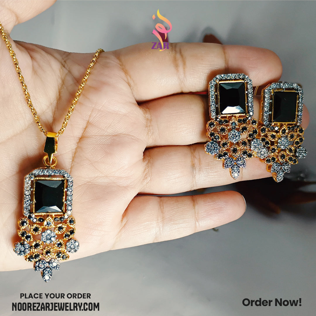 🌟Royal Black & Gold Jewelry Set | Pure Elegance | Earrings and Pendant Set