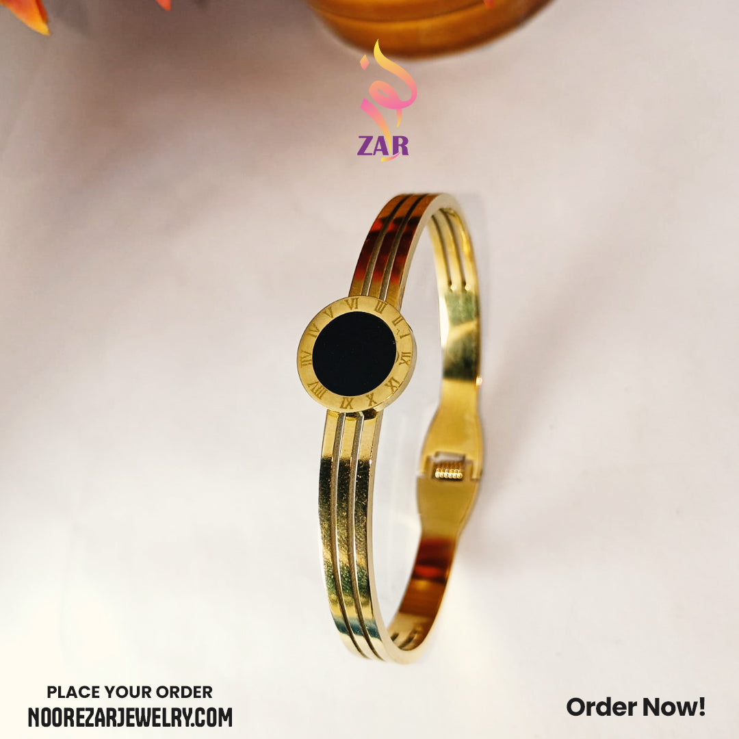 Premium Black Dial Gold Bracelet for Women – Elegant Roman Numeral Design