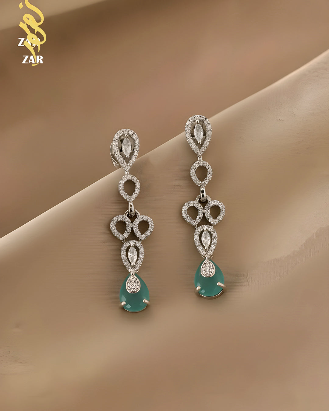 Elegant Teardrop Aqua Stone Jewelry Set – Necklace, Earrings & Bindiya