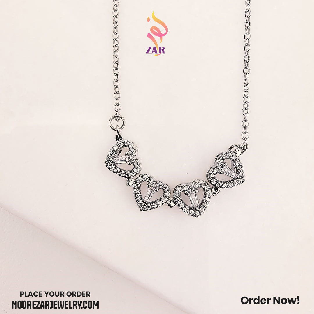 Magnetic Silver Clover Heart Pendant – Stylish Lucky Charm Necklace