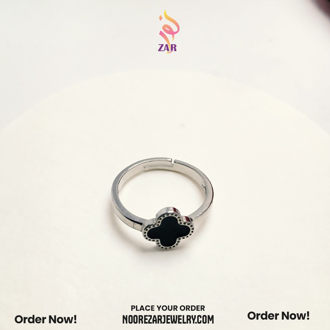 Elegant Silver Clover Ring and Bracelet Set | Adjustable & Timeless Design