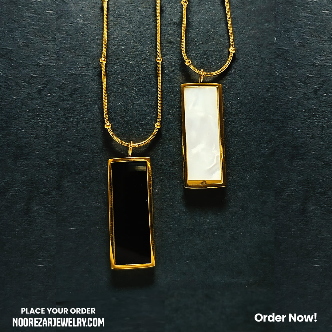2-in-1 Reversible Rectangle Pendant Necklace – Black & White Marble