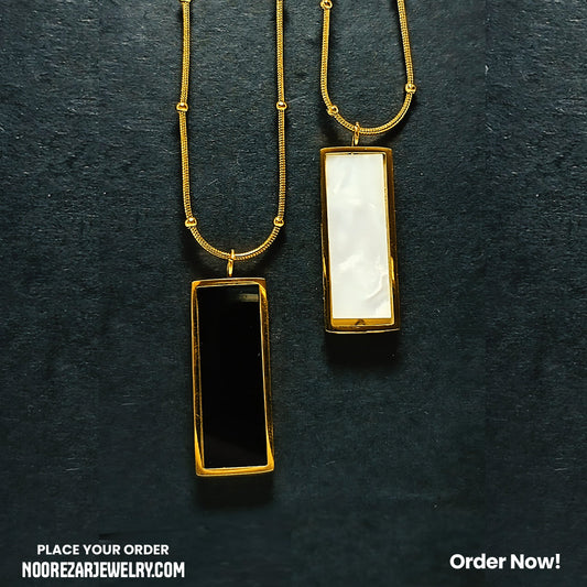 2-in-1 Reversible Rectangle Pendant Necklace – Black & White Marble