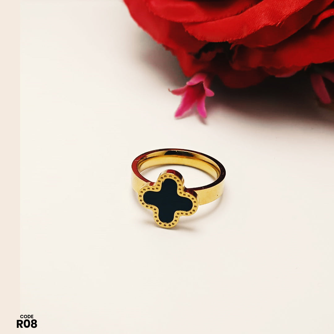 Gold-Tone Clover Ring with Black Stone | R08