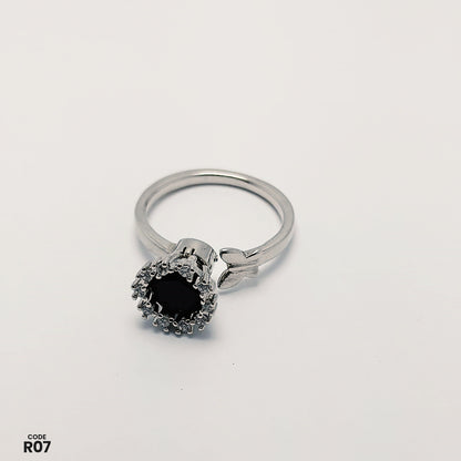 Elegant Silver 360°rotating Crown-Style Ring with Black Stone | R07